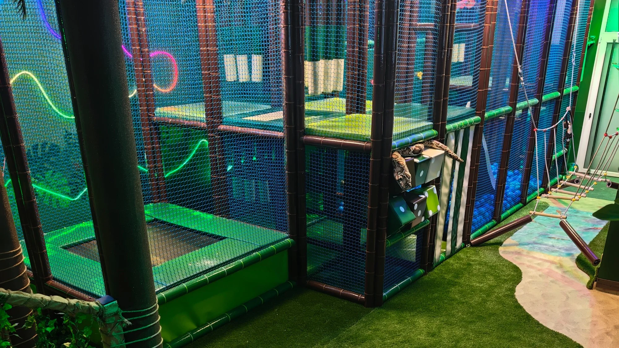 JUNGLE PARK