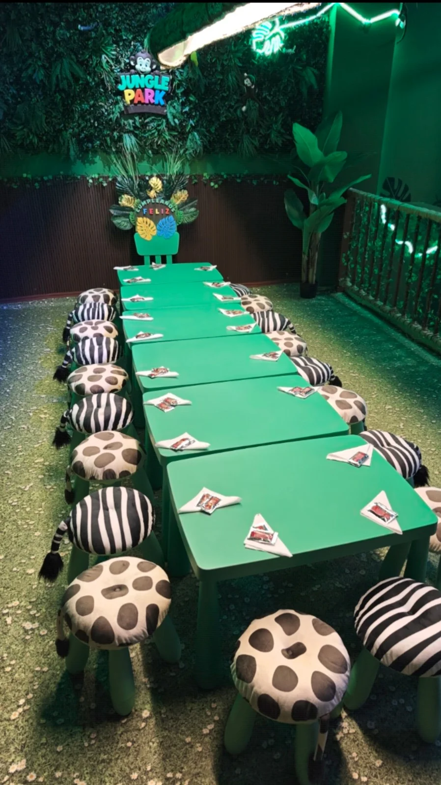 JUNGLE PARK - Imagen de cumpleaños 2