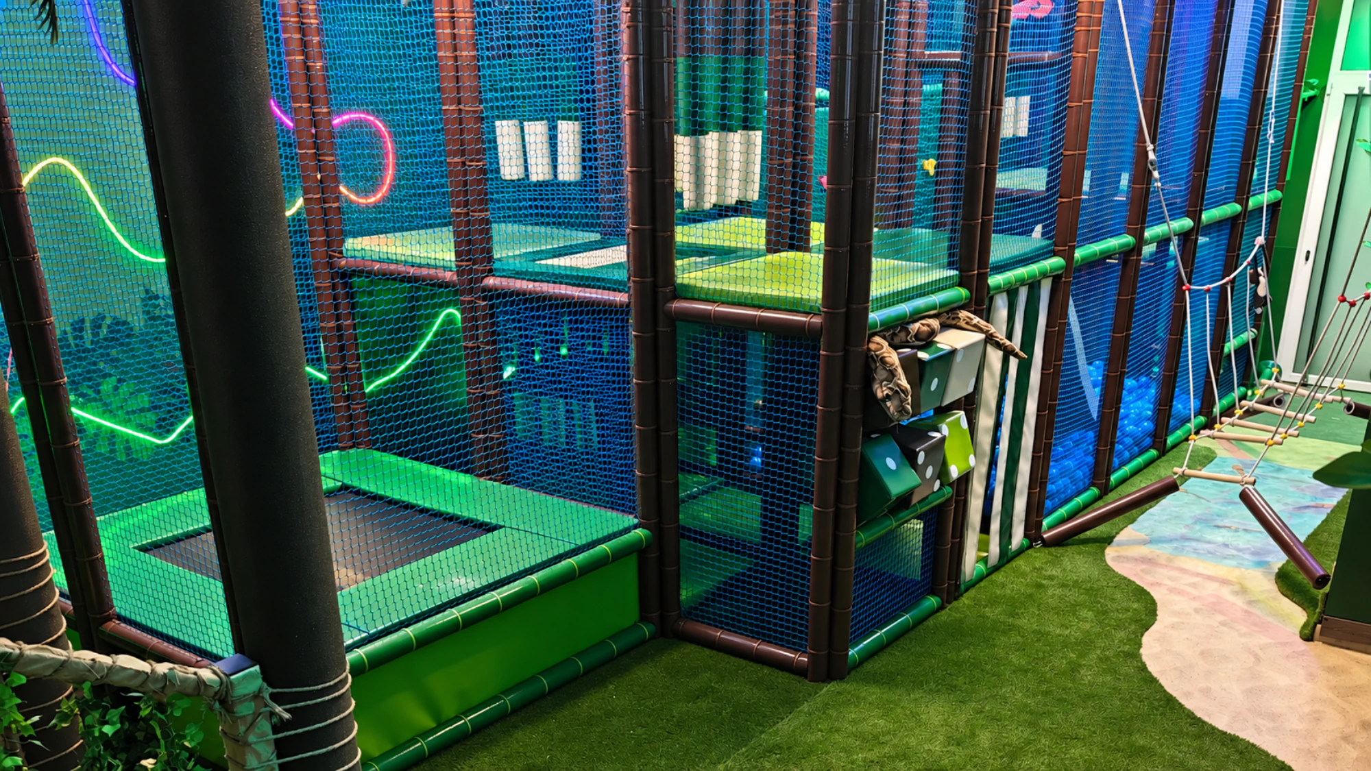 JUNGLE PARK